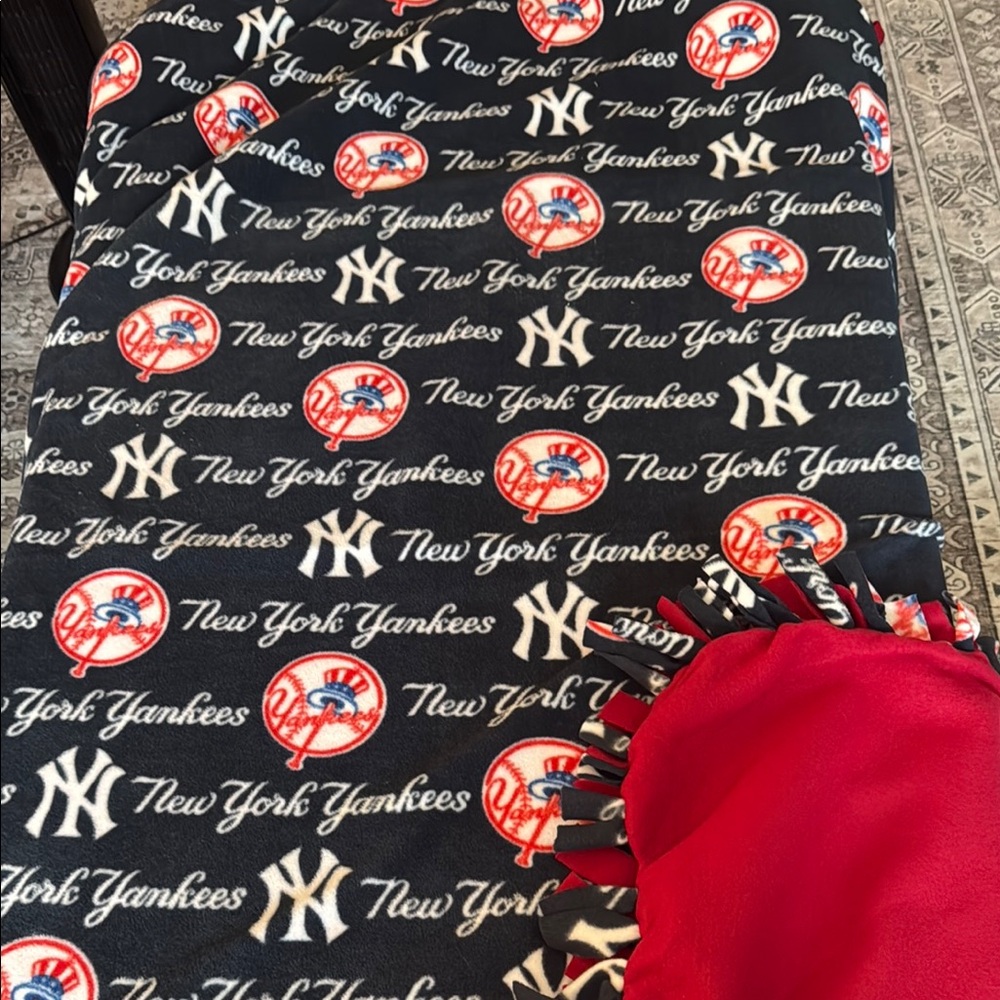 Hand tied New York Yankees Fleece Blanket